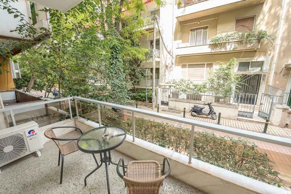 אתונה Elegant Home In Quiet Street By Cloudkeys מראה חיצוני תמונה